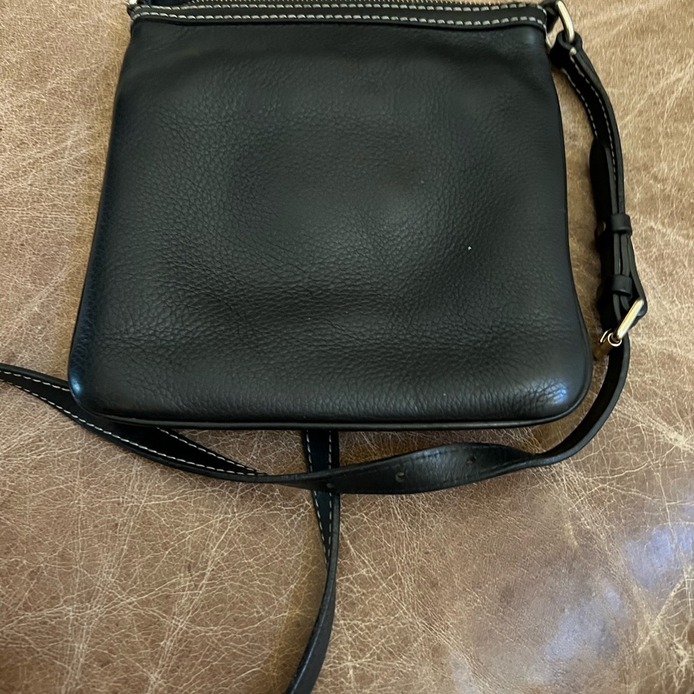Dooney & Bourke crossbody.  Leather. Black. Silver hardware. - Picture 2 of 6